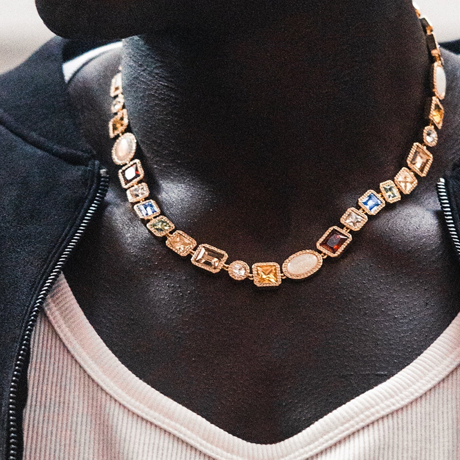 Hommes-Oro_Motley-Gemstone-Necklace_6.jpg