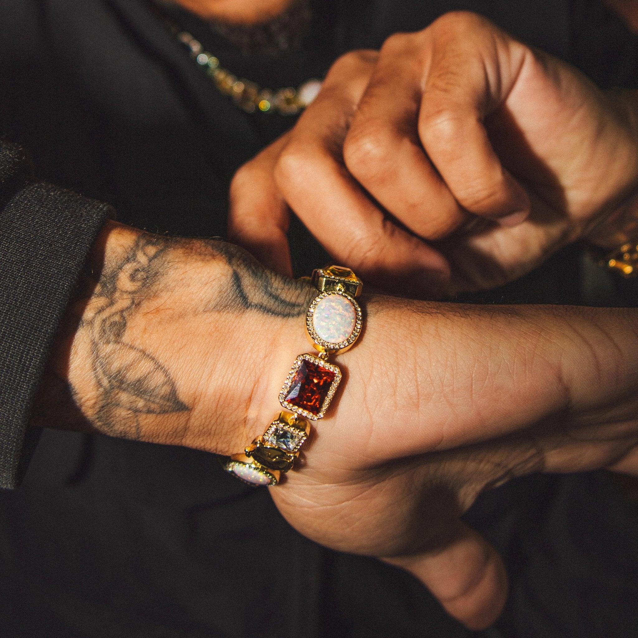 motley-gemstone-set-gold-hommes-oro-3.jpg